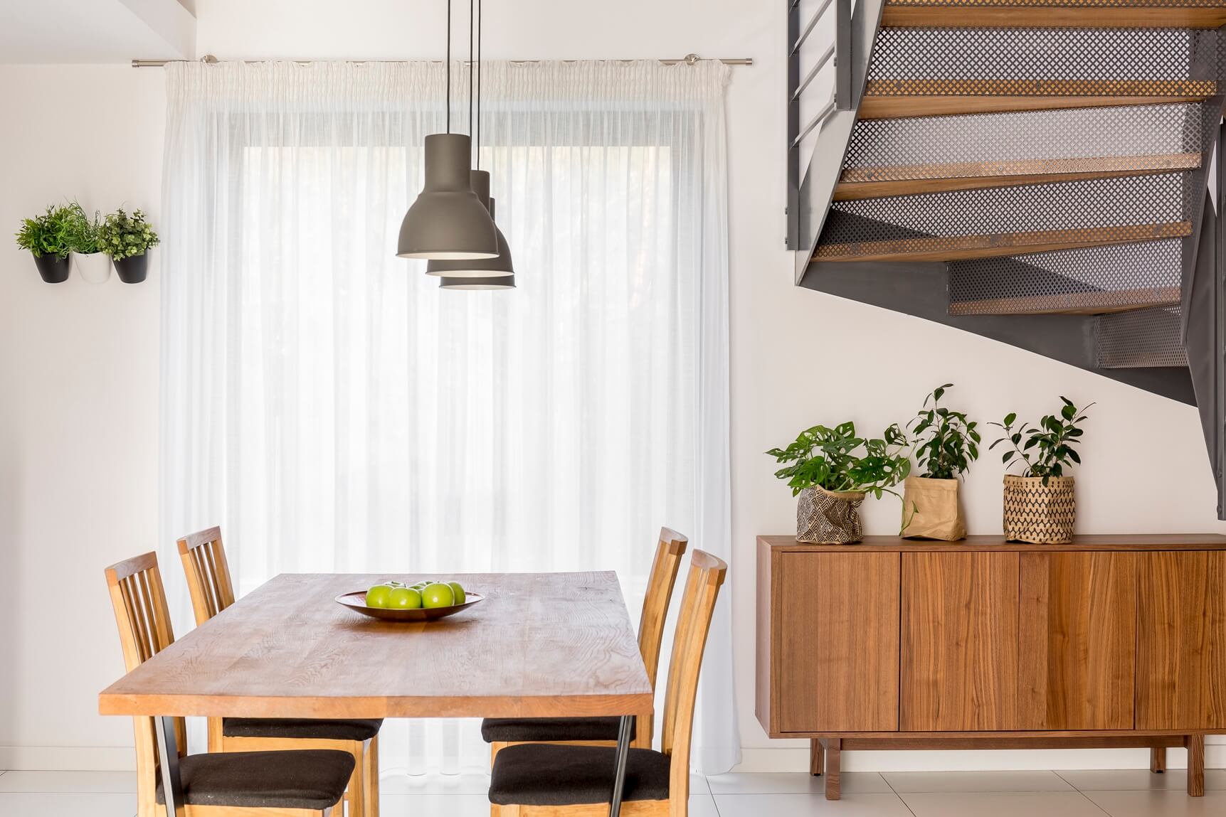 Espacio interior diseñado por Santa Diseño y Arquitectura en Alicante (52)